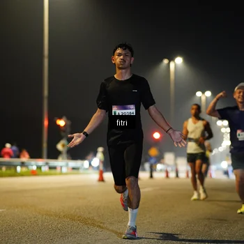 Runner Photo 7345350