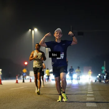 Runner Photo 7345351