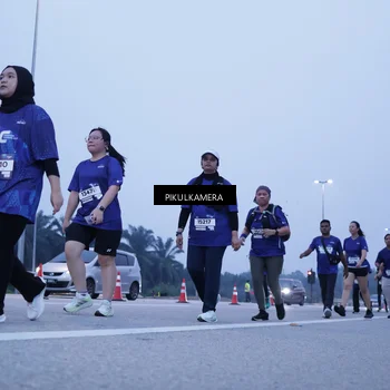 Runner Photo 7345369