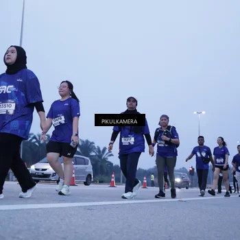 Runner Photo 7345382