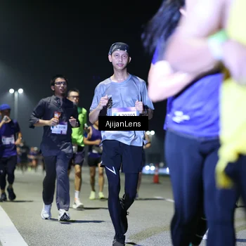 Runner Photo 7345390