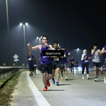 Runner Photo 7345398
