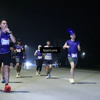 Runner Photo 7345402