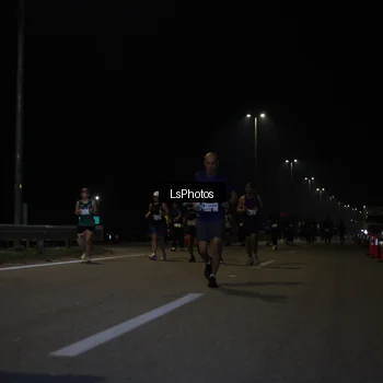 Runner Photo 7345418