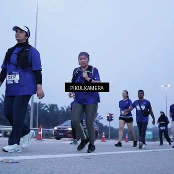 Runner Photo 7345443