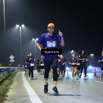 Runner Photo 7345454