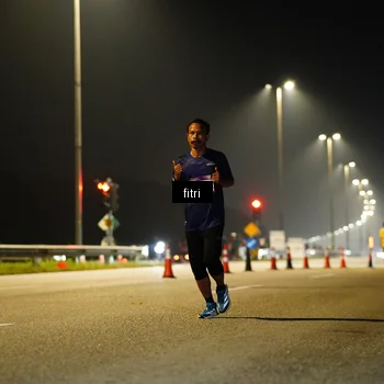 Runner Photo 7345473