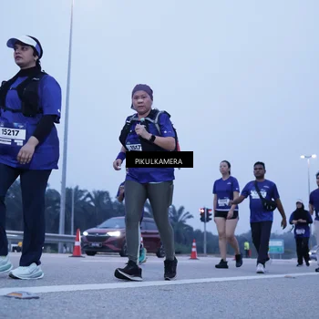 Runner Photo 7345531