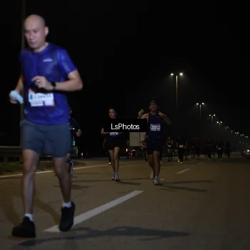 Runner Photo 7345542