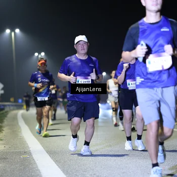 Runner Photo 7345571