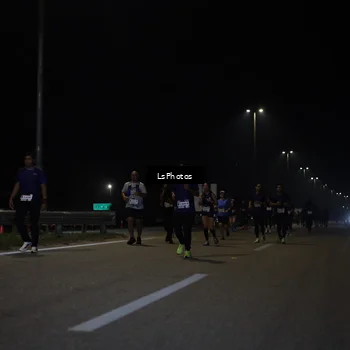 Runner Photo 7345615