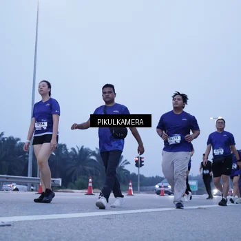 Runner Photo 7345619
