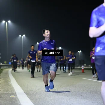 Runner Photo 7345639