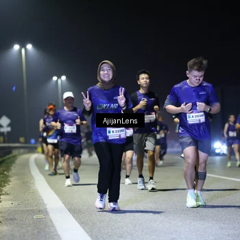 Runner Photo 7345649