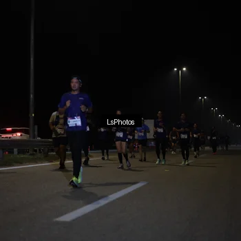 Runner Photo 7345652