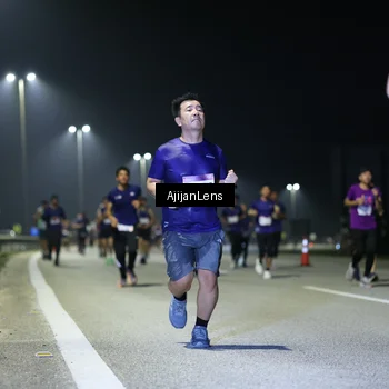 Runner Photo 7345656