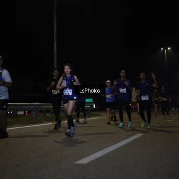 Runner Photo 7345711