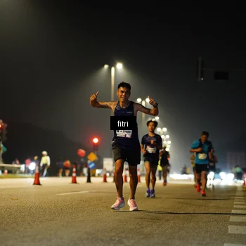 Runner Photo 7345725
