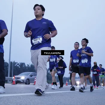 Runner Photo 7345727