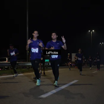 Runner Photo 7345770