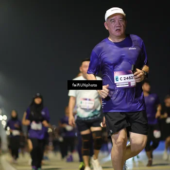 Runner Photo 7345794
