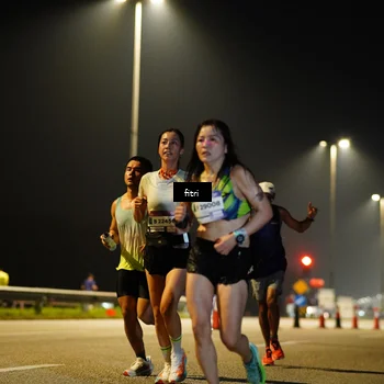 Runner Photo 7345804