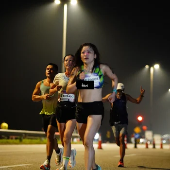 Runner Photo 7345810