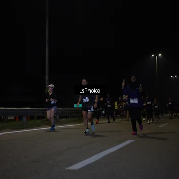 Runner Photo 7345874