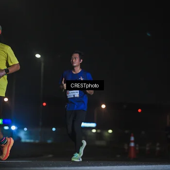 Runner Photo 7345918