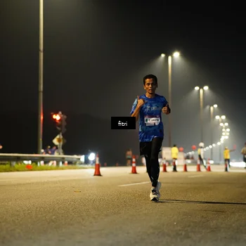 Runner Photo 7345947