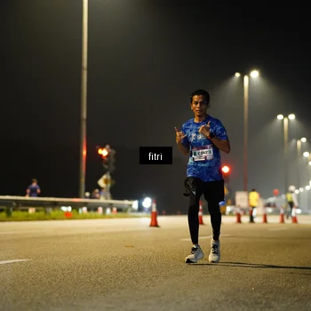 Runner Photo 7345958