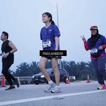 Runner Photo 7345959