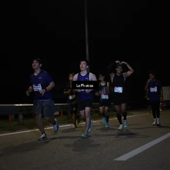 Runner Photo 7345981
