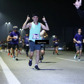 Runner Photo 7346024