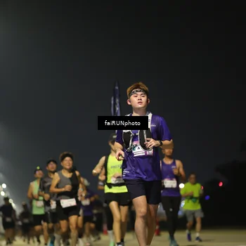 Runner Photo 7346038
