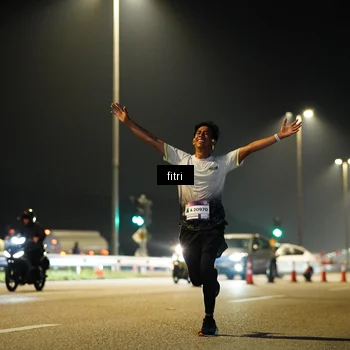 Runner Photo 7346071