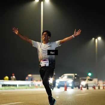 Runner Photo 7346084