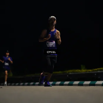 Runner Photo 7346085