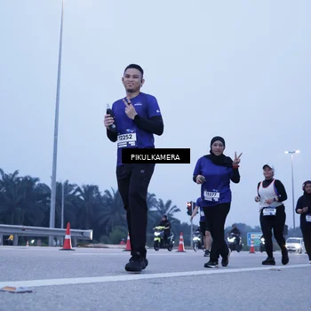 Runner Photo 7346148