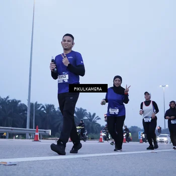 Runner Photo 7346177