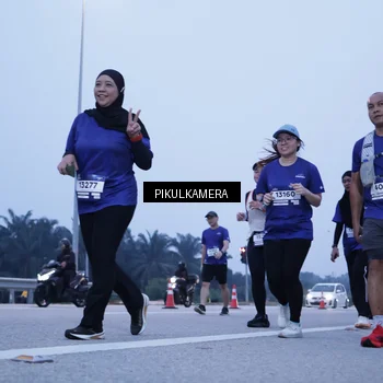 Runner Photo 7346234