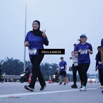 Runner Photo 7346236