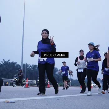 Runner Photo 7346252