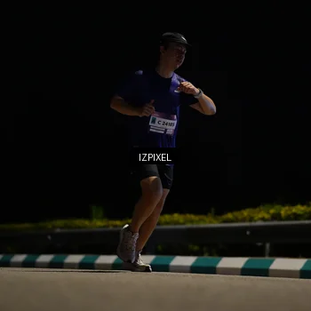 Runner Photo 7346289