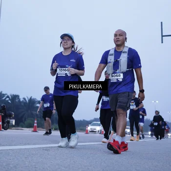 Runner Photo 7346294