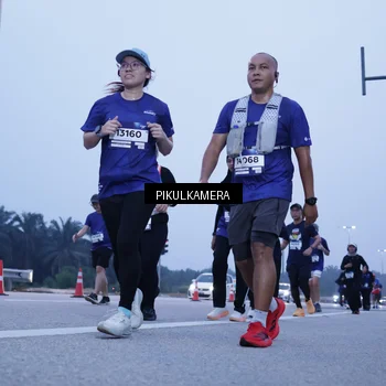 Runner Photo 7346303