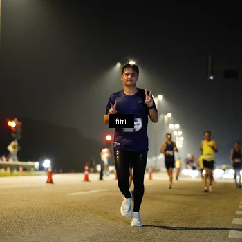 Runner Photo 7346342