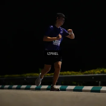 Runner Photo 7346370
