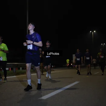 Runner Photo 7346385