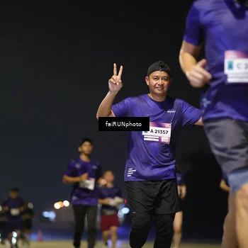 Runner Photo 7346425